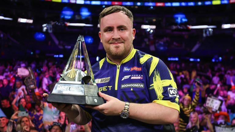 Luke Littler remporte la Premier League Darts 2026 face à Humphries dans une finale historique à l'O2