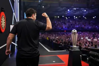Cameron Menzies gagne le Players Championship 23, repousse Cristo Reyes et valide Blackpool