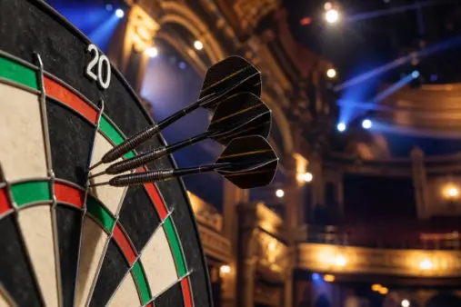 World Matchplay 2026 : Van Veen arrache le choc néerlandais, Menzies contraint de stopper
